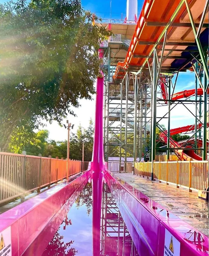 Spazzio Diroma Hospedagem Com Acesso Gratuito No Acqua Park Caldas Novas Hotel